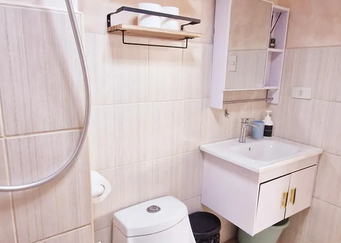 Apartment Vibrant Spacious Near Sm East Nu Medical *